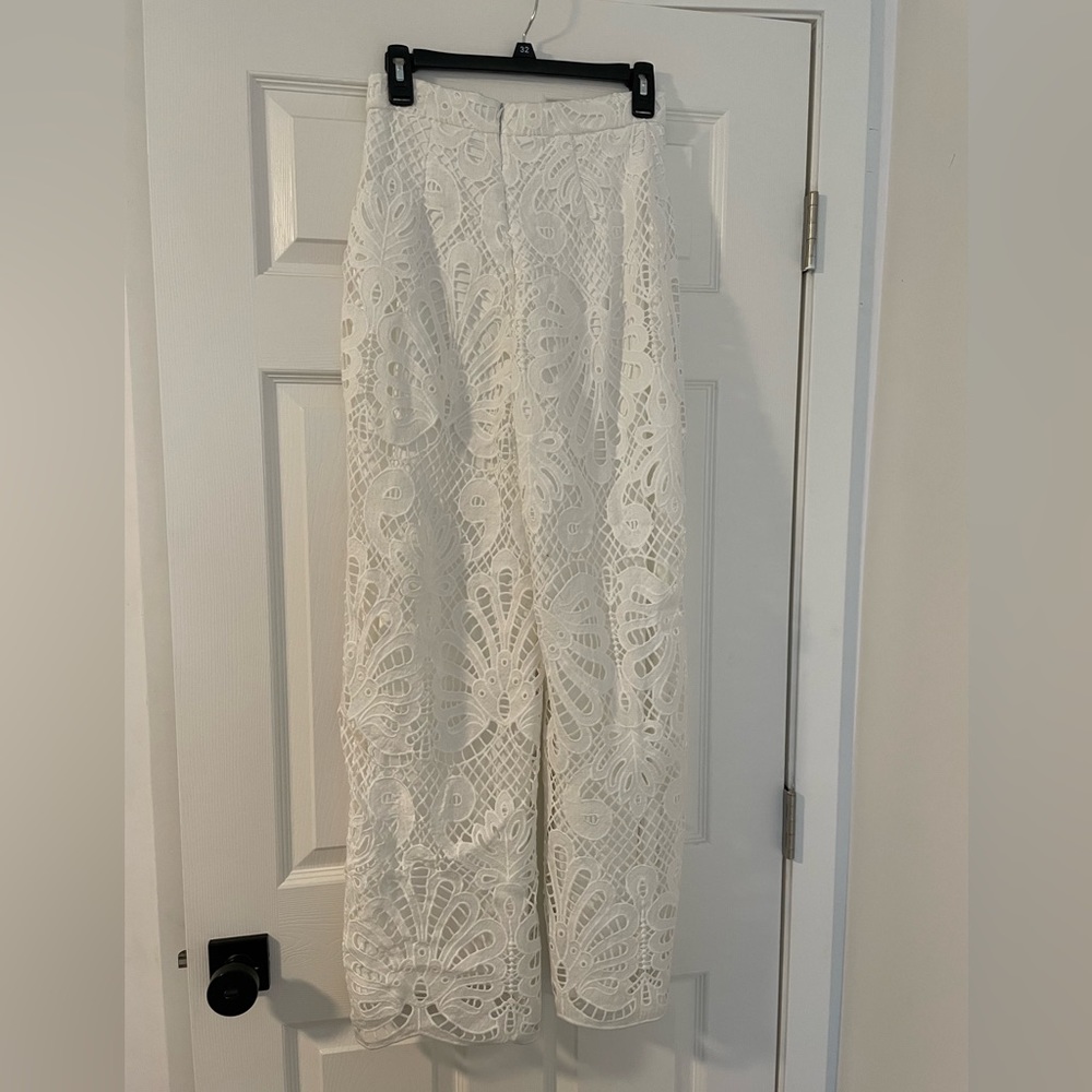 Lulu’s white lace pants